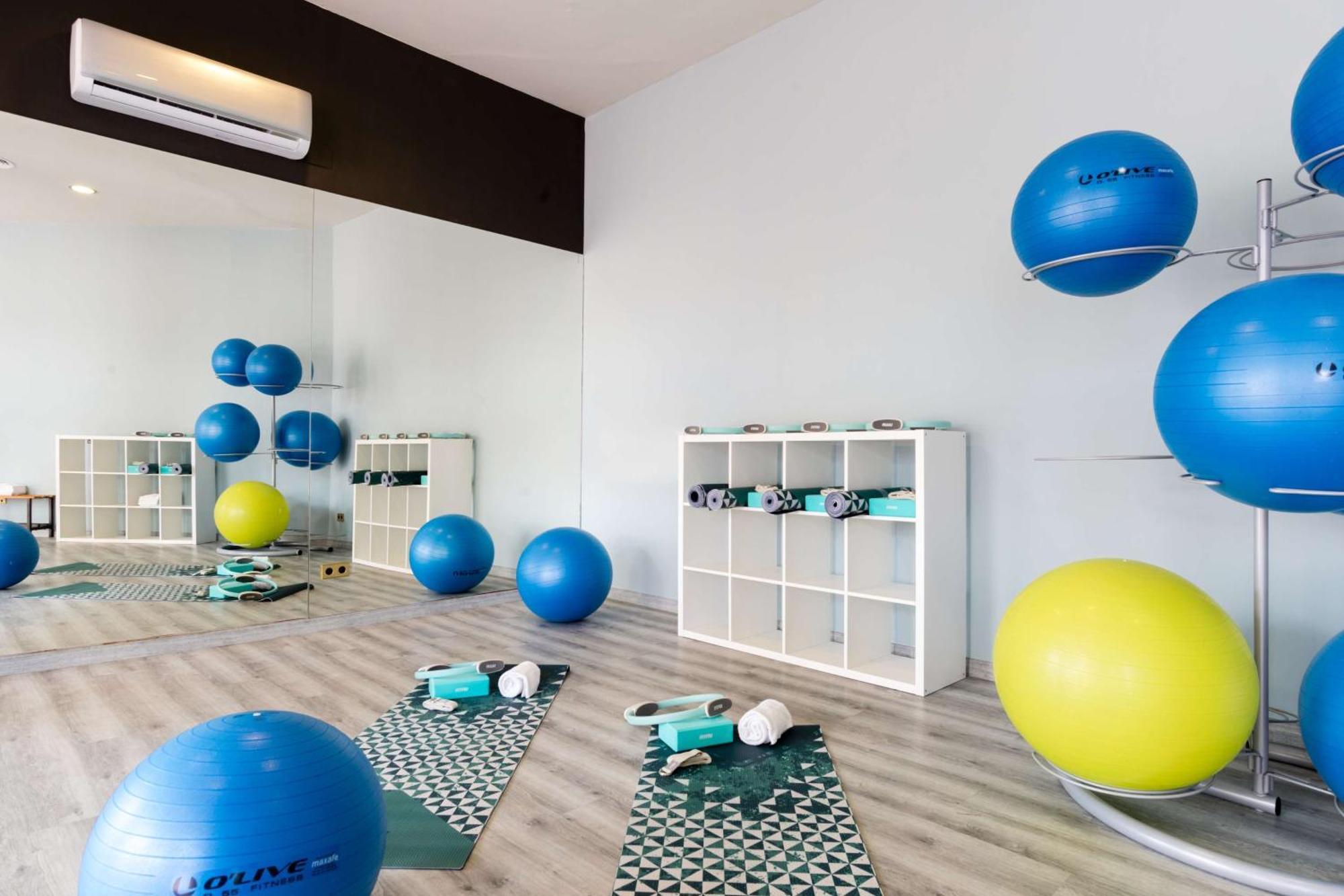 Hilton Mallorca Galatzo Peguera Eksteriør bilde A typical Pilates studio